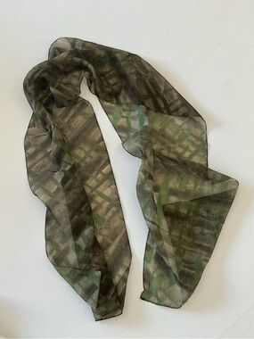 Lightweight Green Camouflage Sheer Scarf -